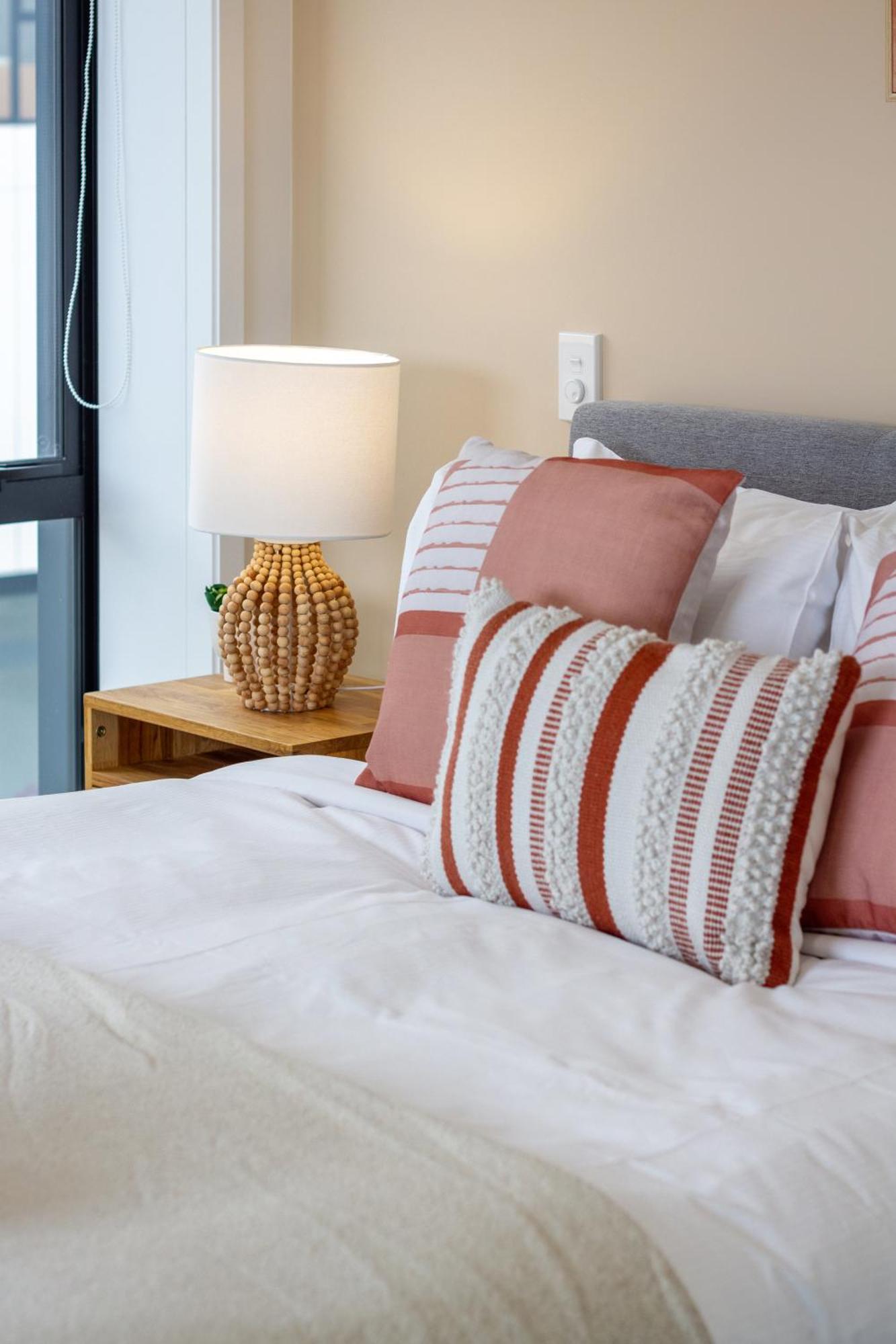 Modern City Lifestyle: 2 Bedroom 1 Bath Christchurch Ngoại thất bức ảnh