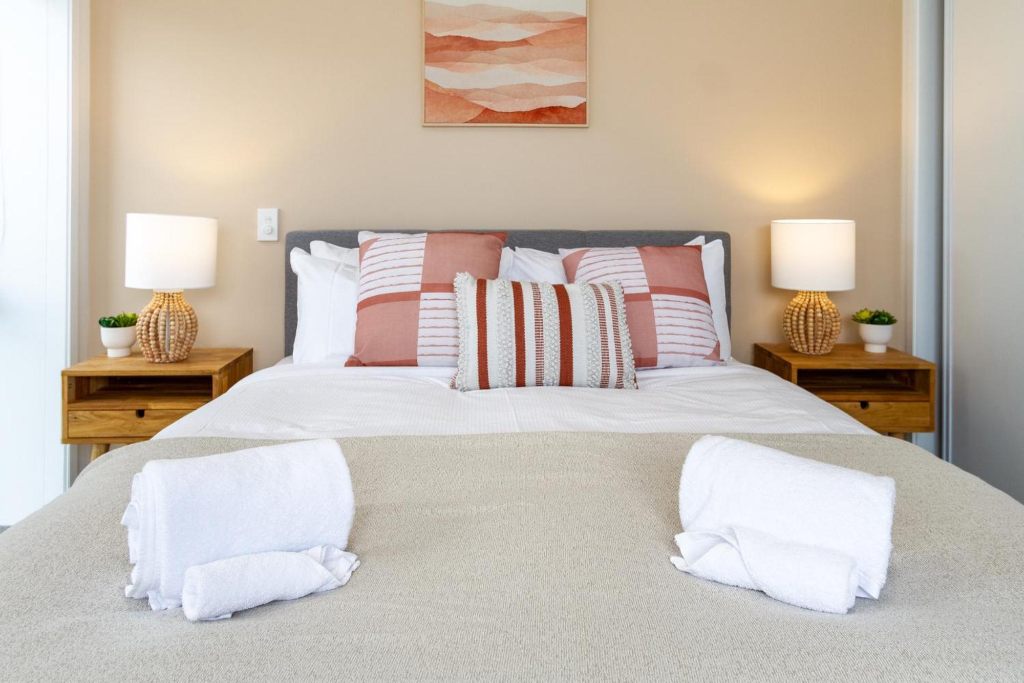 Modern City Lifestyle: 2 Bedroom 1 Bath Christchurch Ngoại thất bức ảnh