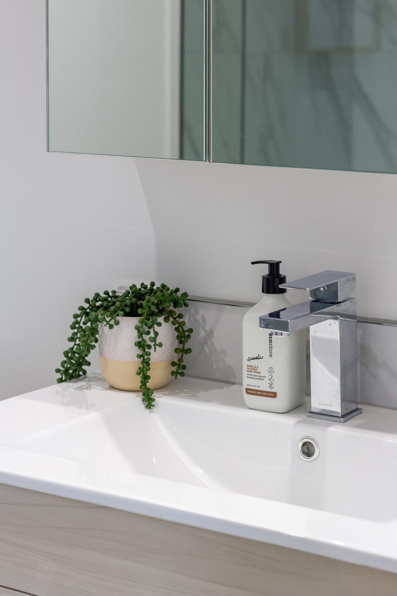 Modern City Lifestyle: 2 Bedroom 1 Bath Christchurch Ngoại thất bức ảnh